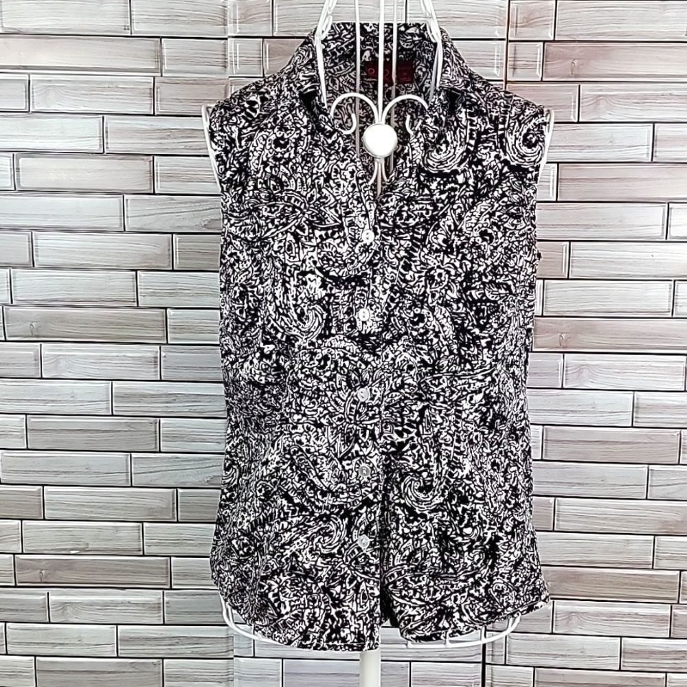 212 collection sleeveless top Size XS